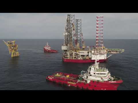 Jack Up Rig Move