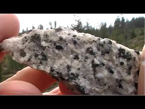 Learning Geology - Igneous Intrusive Rock