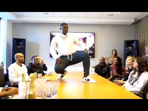 Memphis Rapper Blac Youngsta performs in front of staff at Epic Records in Los Angeles