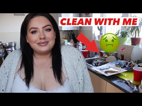 COME & CLEAN MY COUNCIL HOUSE WITH ME | A VERY REALISTIC CLEAN WITH ME 🧽