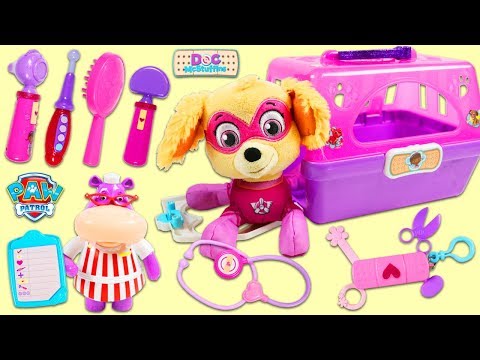 PAW PATROL Pup Super Skye Visits Doc McStuffins Pet Vet!