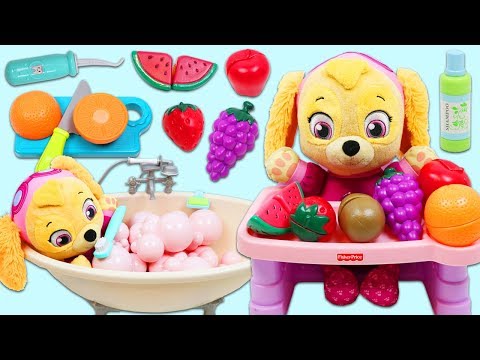 Paw Patrol Pup Baby Skye Morning Routine of Bath Time and Toy Fruit Breakfast!