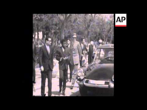 SYND 17-5-69 BOUMEDIENNE GREETS CONGO HEAD OF STATE