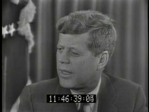 Eleanor Roosevelt interviews JFK