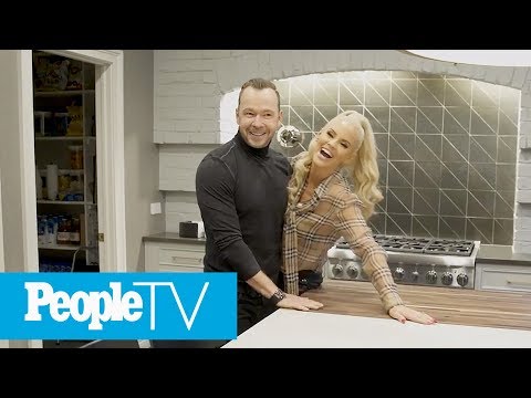 Inside Jenny McCarthy & Donnie Wahlberg’s Chicago Home | PeopleTV