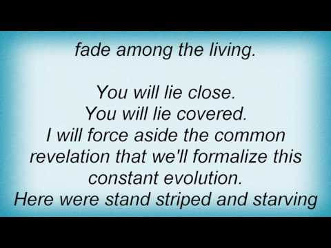 Elliott - Lie Close Lyrics