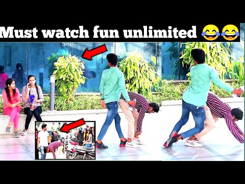 Running into Poles 😂 While Staring at Girls 🥰 || Epic Reactions || Ayanpranktv || Prank in India