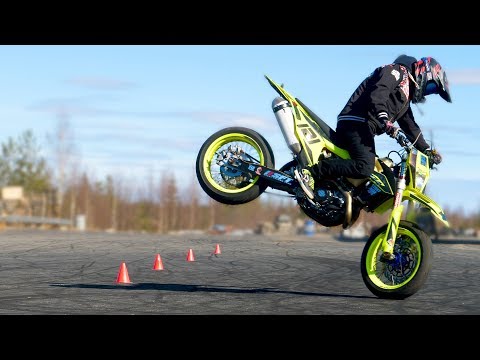 Juha Ruokolainen Supermoto Practise - StuntFreaksTeam