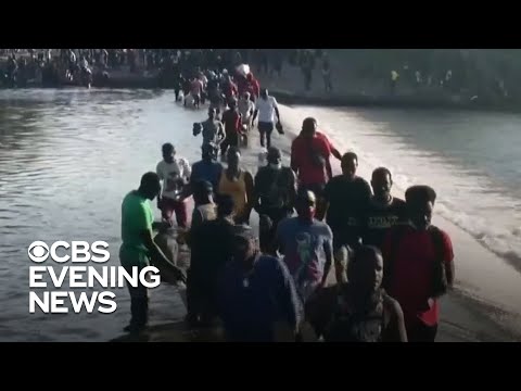 Migrants flee to Mexico amid mass deportation effort in U.S.