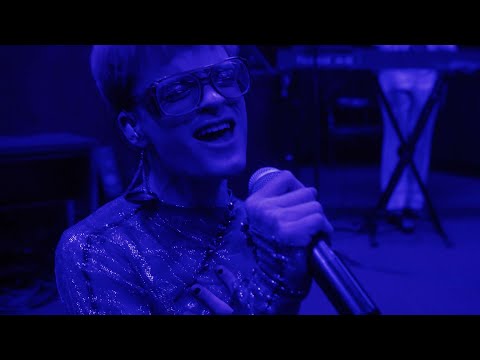 Jake Wesley Rogers - Pluto (Live from a Courthouse)