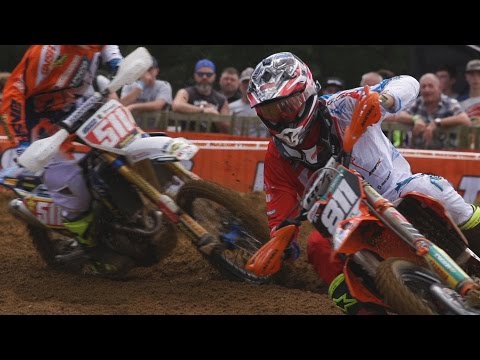 Insane MX2 battle - Sterry vs. Clarke