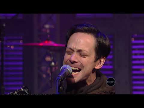 TV Live: British Sea Power - "Whos in Control" (Letterman 2011)