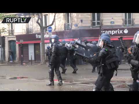 Paris scuffles | Pro-Palestine protest met with tear gas and water cannons