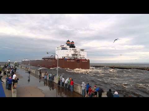 Giant ship going under the Lift Bridge in Duluth, MN Paul R. Tregurtha