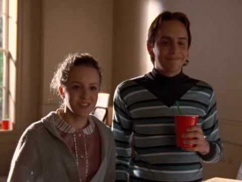 Gilmore Girls - Last Week Fights, This Week Tights - Jarrett Lennon