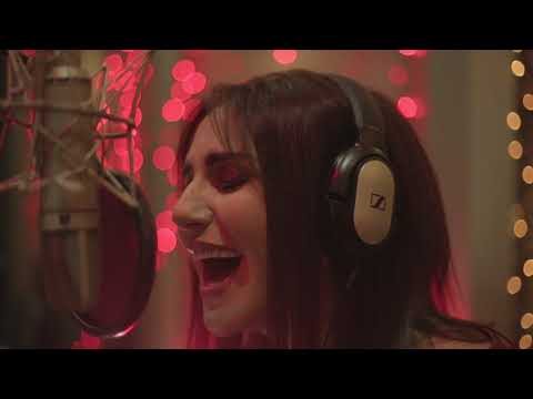 GRACE ASHKAR Christmas medley music video