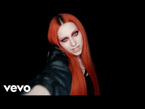 Georgia Twinn - Moth (Official Video)