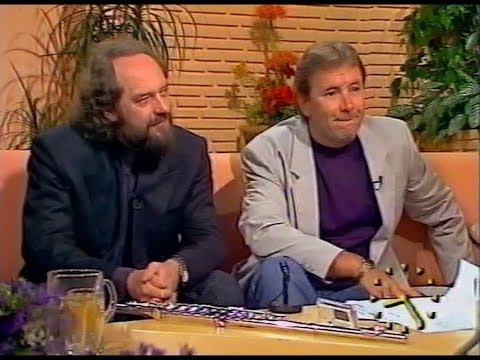 Interview With Ian Anderson & Reg Presley TV (Clips deleted by ©)1990