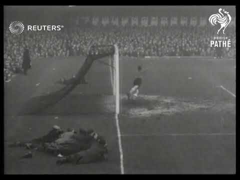 Arsenal defeats Wolverhampton in football (1938)