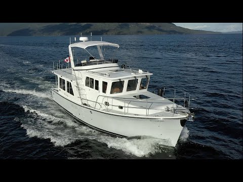 Helmsman Trawlers 38E Pilot House - Calibre Yachts