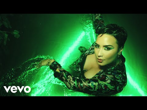 Demi Lovato - Melon Cake