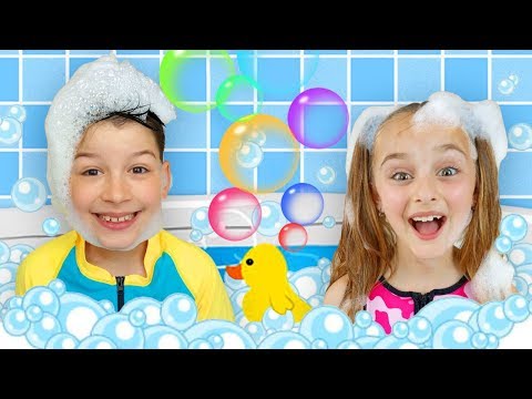 Sasha and Max sing Bath Song & plays with Inflatable Toys for Pool