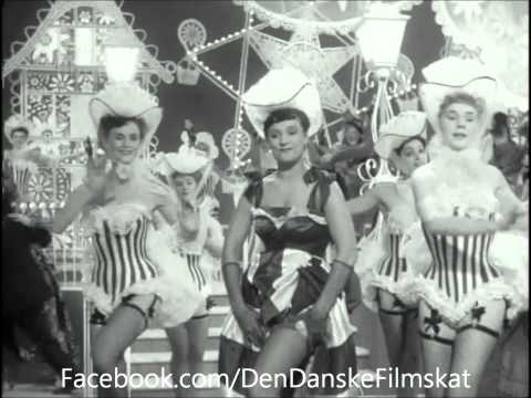 Mød mig paa Cassiopeia (1951) - Da Titina gik til bal (Lily Broberg & kor)