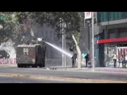 Dramatic scenes as Chile protests turn violent