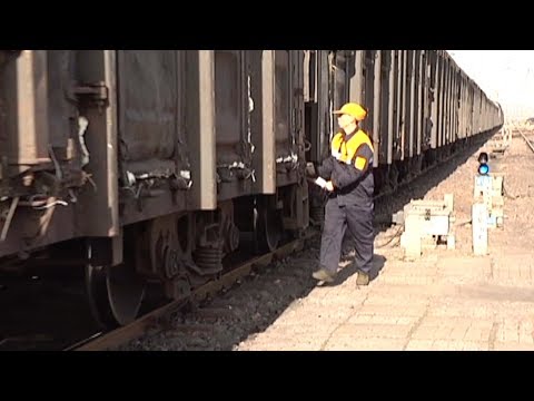 Reassemblers that run 10 kilometers every day in Asia’s biggest marshaling yard