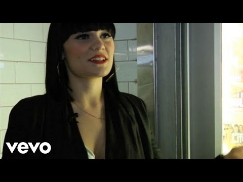 Jessie J - Who You Are (Boombox Series)