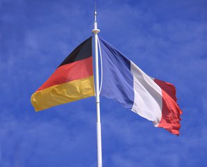 Photograph of the national flags of France and Germany