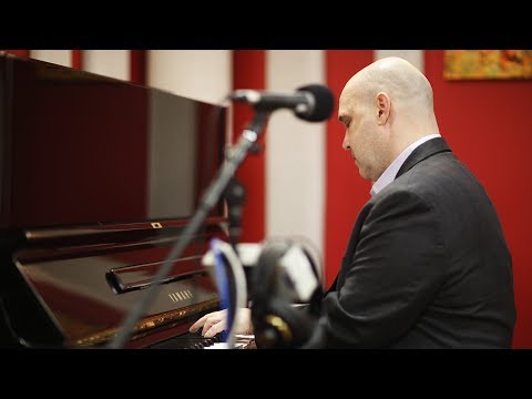 Larry Fuller 'Django' | Live Studio Session