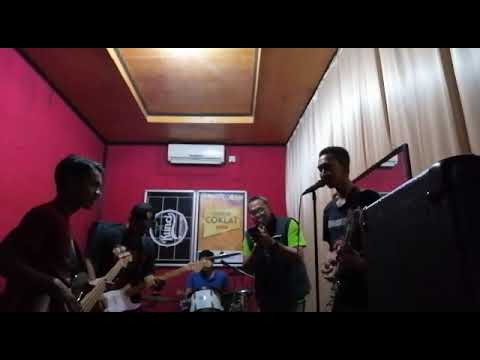 WIN BAND - LAGU RAJA (R I F)