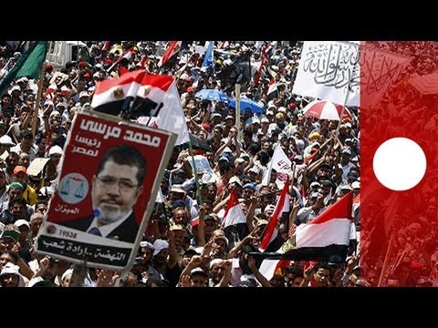 Thousands urge Egypt's President Mursi to resign