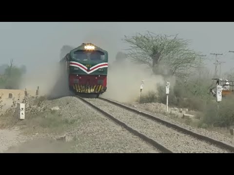 Best Fastest Trains Ever 2018 | Super Fast Train in Pakistan AGE-30 6012 | Pakistan Railways