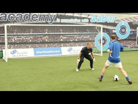 Joe Hart | How to win one-on-ones | Pro goalkeeper tips