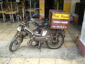 Motobecane Fast Pizza.jpg