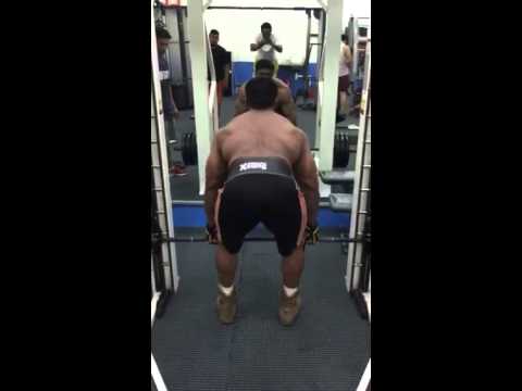 Dinesh Kumar 6 weeks out . Barbell Rows !