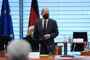 German Vice Chancellor, Finance Minister and Social Democratic Party, SPD, top candidate Olaf Scholz arrives for the weekly cabinet meeting of the German government at the chancellery in Berlin, Wednesday, Sept. 15, 2021