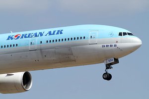 Korean Air B777 300(HL7534) (4651977422)