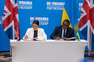 Home Secretary Priti Patel and Minister Biruta sign the migration and economic development partnership between the UK and Rwanda