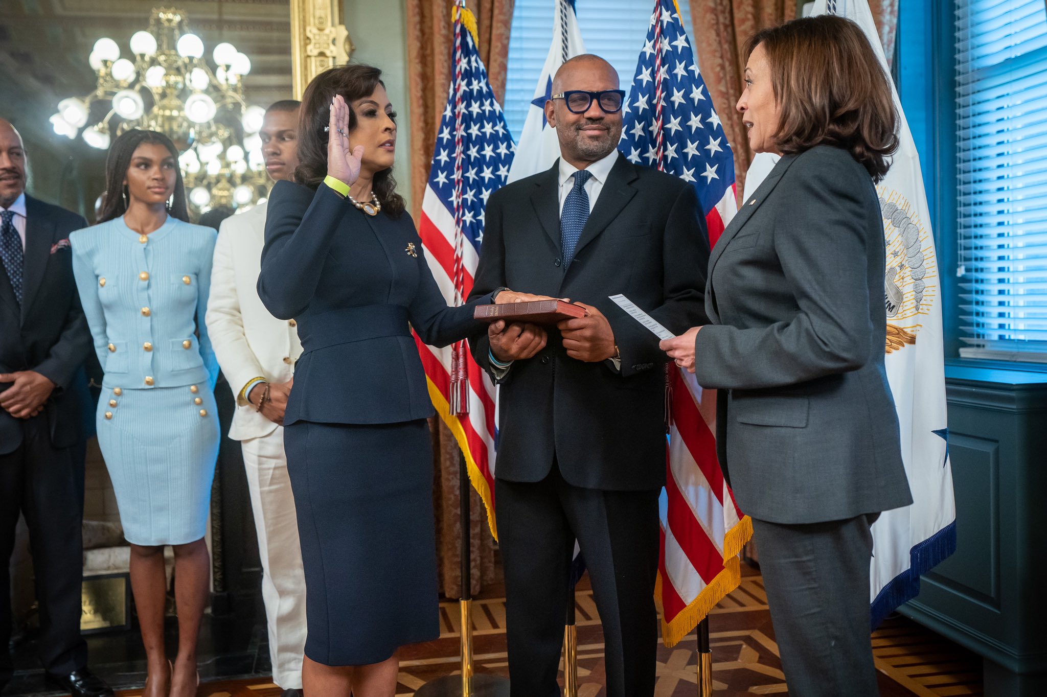 Vice President Harris swears in Candace Bond as the next Ambassador to the Republic of Trinidad and Tobago.