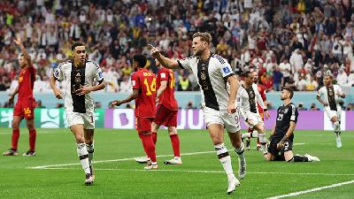 Germany Keep World Cup Hopes Alive After 1-1 Draw with Spain