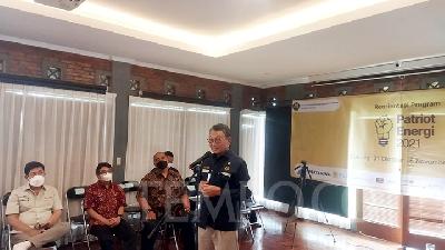 Menteri ESDM, Arifin Tasrif, memberikann sambutan sekaligus menutup rangkaian acara Patriot Energi Tahun 2021 di Wisma Butterfly Haven, Subang, Jawa Barat, Selasa, 1 November 2022. Arifin mengatakan akan mengupayakan agar program Patriot Energi bisa dilanjutkan karena masih ada banyak wilayah yang belum terwadahi. TEMPO/Riri Rahayu.