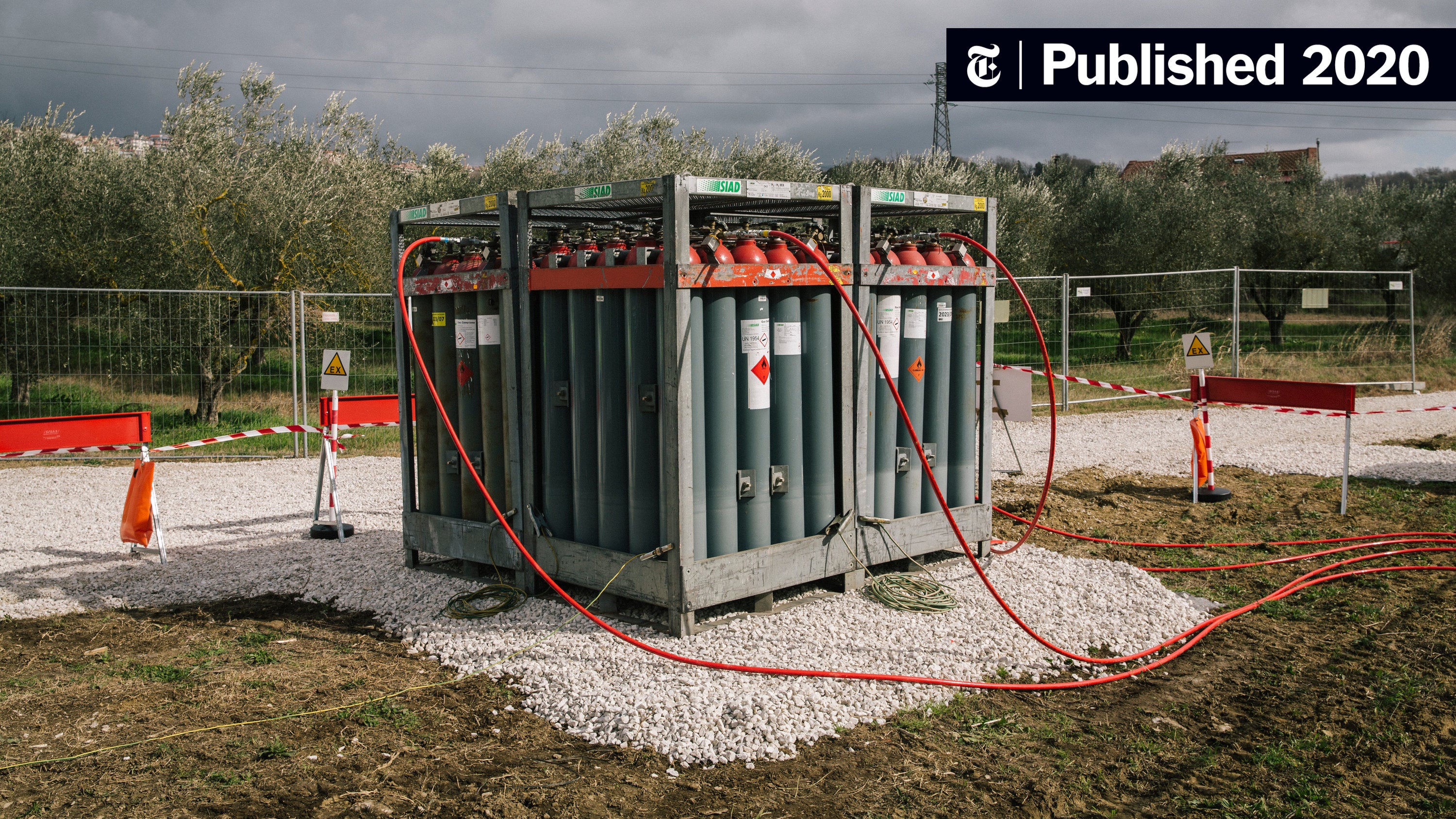 Hydrogen tanks are used in the Contursi Terme gas reduction station for an experiment with a hydrogen-blend fuel injection.