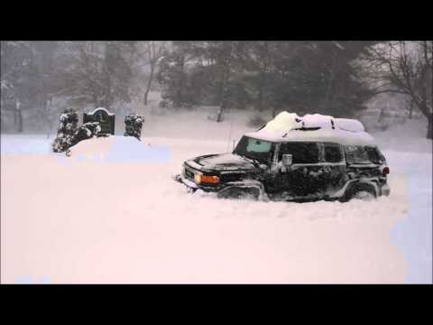 Stock FJ Cruiser in the snow