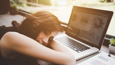 Plädoyer für den Mittagsschlaf: Warum einem der Powernap nicht peinlich sein sollte