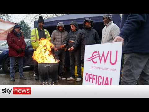 Workers at Royal Mail vote for more strikes