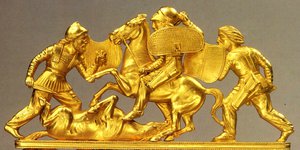 Scythian gold comb with the image of a battle scene, from the Solokha kurgan, 430-390 BC