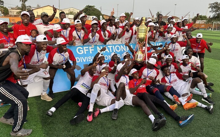 Estonian football coach Vjatšeslav Zahovaiko guided Real de Banjuli to this year's Gambian league title.